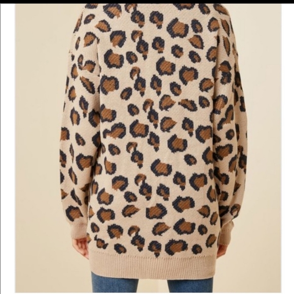 Hayden leopard print cardigan size M/L - Picture 2 of 6